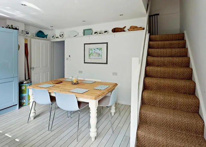 Gorgeous Comfy Cottage Walking Birdwatching Paddle Boarding And Seafood On The Doorstep
