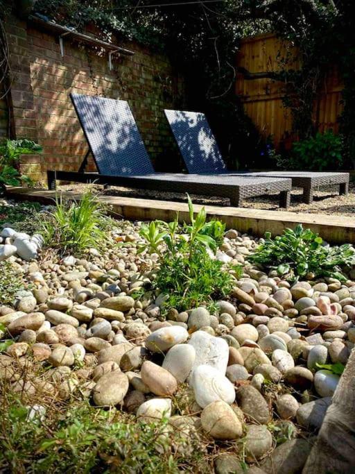 Gorgeous Comfy Walking Birdwatching Paddle Boarding And Seafood On The Doorstep