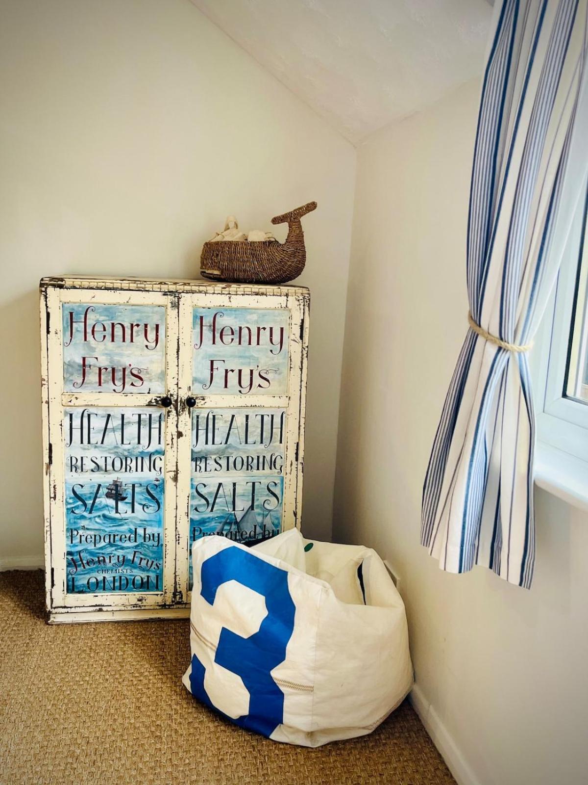 Gorgeous Comfy Walking Birdwatching Paddle Boarding And Seafood On The Doorstep Holiday home *